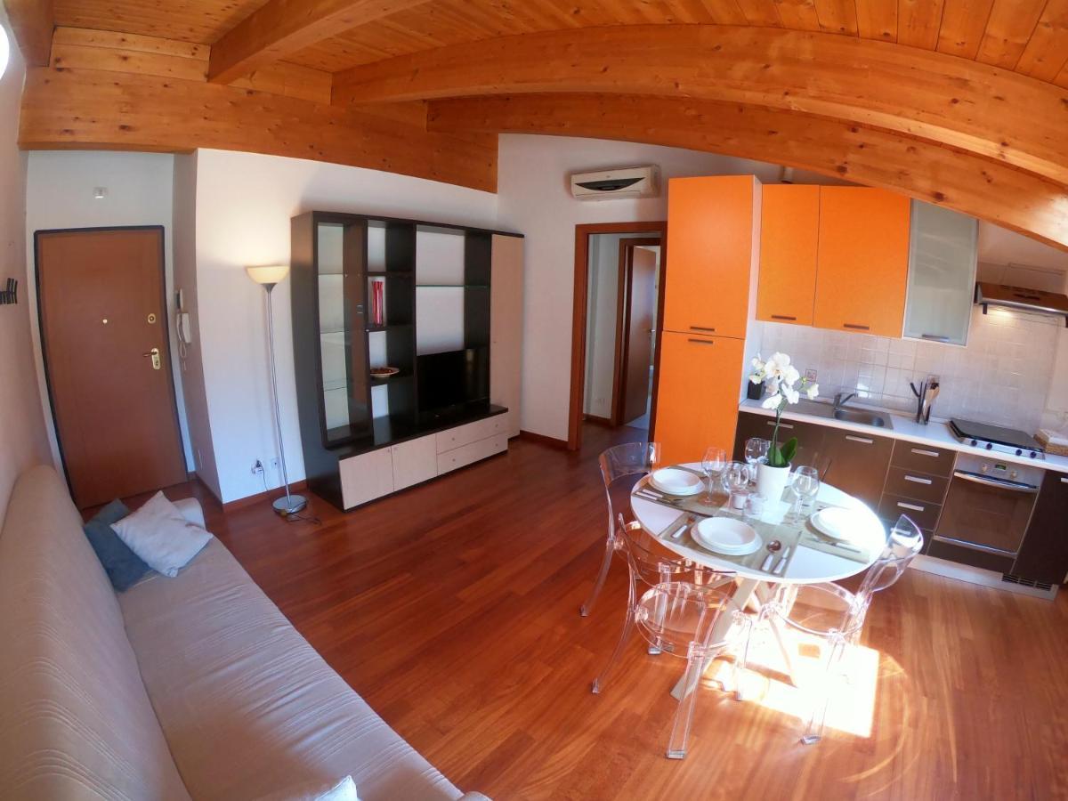 Apartamento ATTICO con TERRAZZO, VIA DEL BORGO Montesilvano Marina Exterior foto